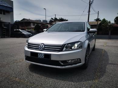 Volkswagen PASSAT 1.8 TSI SUPER CAR KING (A)