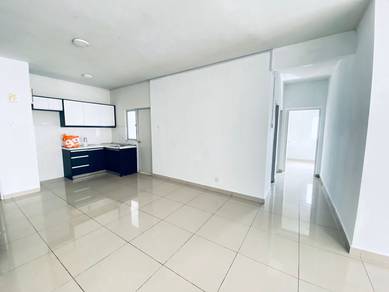 Maxim Citylights Sentul Condo 1009sf 2 Parking good condition for Sale
