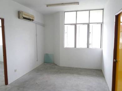 For Sale - Partially Furnished Apartment Rista Villa, Puchong