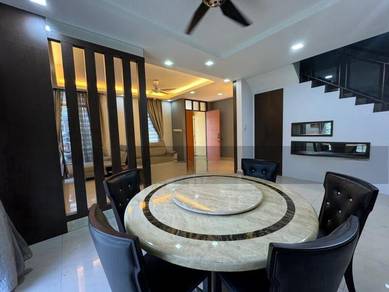 Fully Renovation Double Storey Cluster Corner House Taman Seri Austin