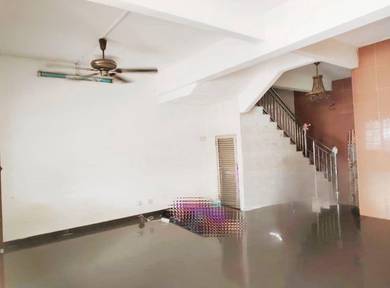 Affordable Family Home in Taman Wahyu – Extended Kitchen, Well Kept!