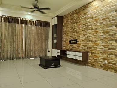Taman Nadayu 92 Extended Kit Cabinet Wardrobe Like New Big Room 2 Sty