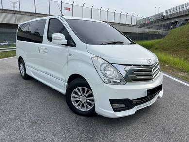 Hyundai GRAND STAREX 2.5 ROYALE GOODCONDITION