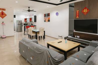 Nusa Sentral Iskandar Puteri Double Storey Terrace Renovated Good Cond