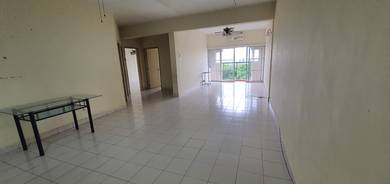 La Vista Condominium @ Bandar Puchong Jaya 3+1 Rooms 2Baths