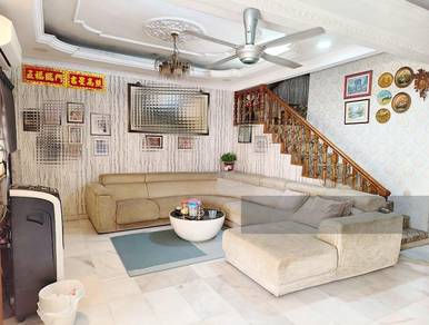 Stylish Serenity in Kepong – Renovated, Gated & Freehold!