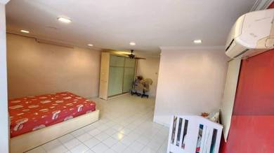 Live Big in Kepong – Renovated 3-Storey Laman Rimbunan Home!