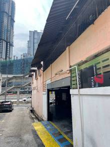End lot 2 storey shop lot facing main road Taman Salak Selatan for s