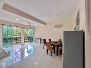 Leisure Farm Pinggiran Bayou,1.5 Storey Townhouse, 3 Bedrooms