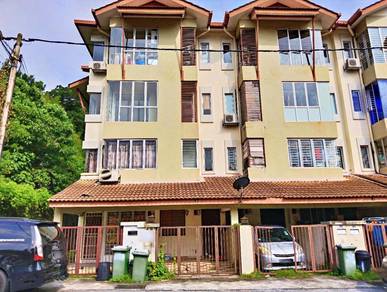 Townhouse Upper Unit 1130sqft Taman Amansiara, Rawang *Aman Siara