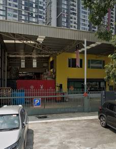 OUG,OLD KLANG ROAD,Semi Detached Factory or Rent,,KL