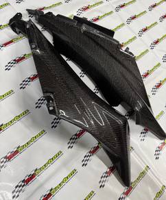 NZ Carbon Rear Tail Panel L/R – Yamaha XMAX V1