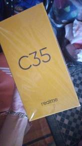 Realme C35