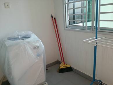 Platino JB FEMALE ONLY Next to Paradigm Mall, WiFi, Full Furnish