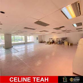 Centre point shopping mall | office for rent | big space