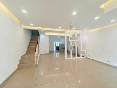 NON-BUM LOT RENOVATED💥💥2-Storey Terrace, Villa Laksamana, Batu Caves