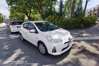 Toyota PRIUS C 1.5 (HYBRID) (A)LOW MILEAGE