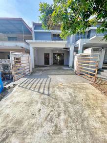 2 Storey House @ Aman Putri, Sungai Buloh For Rent