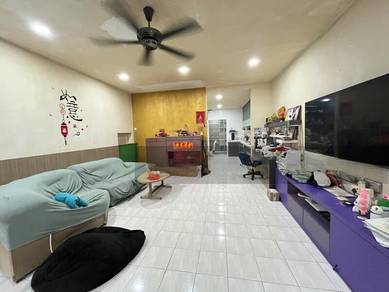 2.5 Storey Terrace @ Seksyen 11,Bukit Serdang