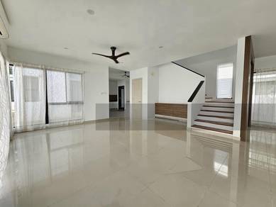 Brand New. The Lakes. 2 Storey Link Bungalow. 45x100 feet @ Jade Hills