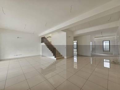 Brand New Unit. Aug 2023. Blossom Spring Jade Hills