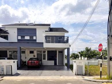 Simfoni Perdana Townhouse Puncak Alam 1200sqft GOOD CONDITION NEW