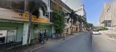 taman melawati lorong sarawak 3 sty shop . 22x80 . opposite mall