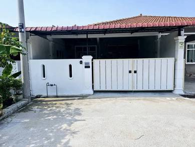 1 Tingkat Teres ada Kolam Renang Angkasa Nuri