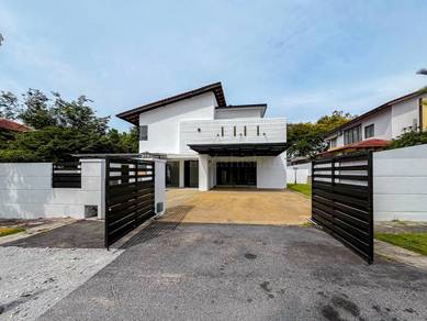 Spacious + Freehold Bungalow Banyan Close Bukit Mahkota Bangi
