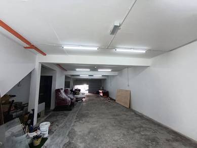 taman melawati jalan bandar 1 ground floor shop . 22x80