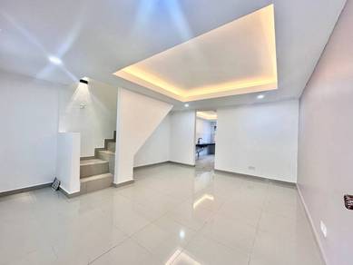 Freehold + Fully Renovated 2 Storey Taman Bukit Kajang Good Condition