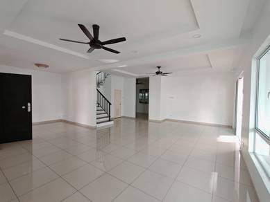 [FOR SALE] Peaceful Gated Community 2-Storey Semi-D Bukit Banyan