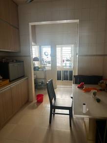 Below Market Double storey landed in Seri Kembangan, Balakong