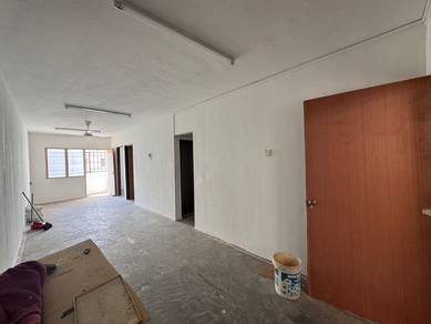 Low Cost FLAT at Tasek 64 Bandar Seri Alam Masai For Sale Full Loan