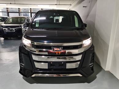 Toyota NOAH 2.0 WXB FREE Warranty 5+1,Service