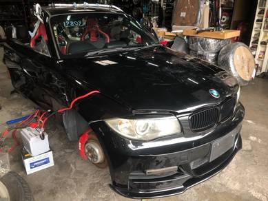 Half Cut BMW E87 3.0 Turbo 6sp With Accessories