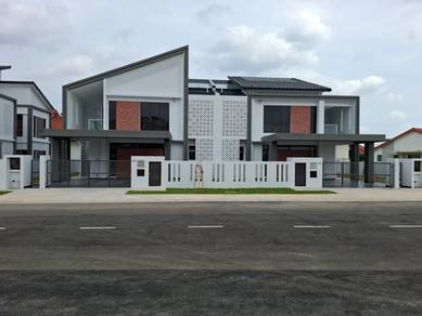 Luxury BRAND NEW Semi-D @ Casablanca 3 in Alam Impian