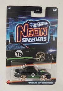 Hot Wheels Porsche 934 Turbo RSR neon speeders #76