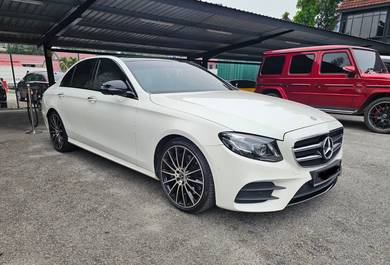 Mercedes Benz E300 2.0 AMG DIRECT OWNER