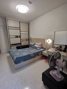 Desa Cemerlang low cost flat Pangsa Akasia 2 bedrooms for sale