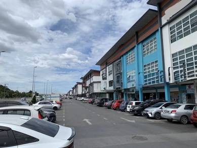 Batu Kawa Pines Square Facing Main Road 3 Storey Corner Shoplot