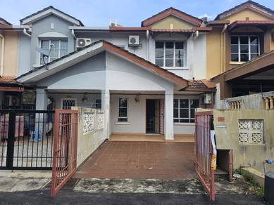 Facing Open Double Storey Terrace Bandar Bukit Mahkota Seksyen 2 Bangi