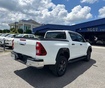 Toyota HILUX 2.4 E (A) FULL LOAN
