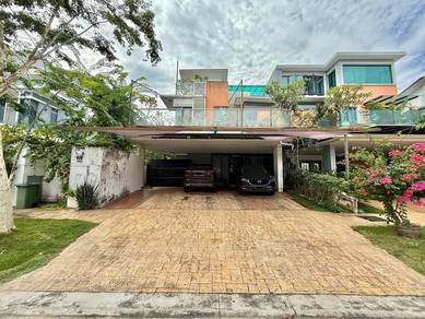 RENOVATED 2.5 Storey Semi D Bangi Lakehills Villa Seksyen 6 Bangi