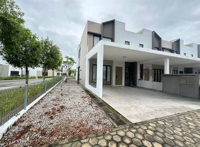2-storey Terraced Sunway Citrine Lakehomes Endlot Iskandar Puteri