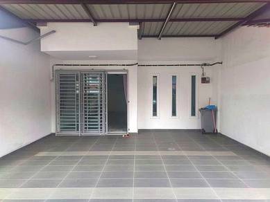 * CANTIK  Rumah Teres 2 Tingkat * dekat Sekolah SJM * nk Jual *