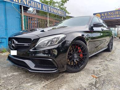 Mercedes Benz C63 S AMG C63S V8 4.0 (A)4 DOOR