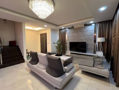 The Greens Horizon Hills Renovated 2.5 Storey Cluster House Can Nego