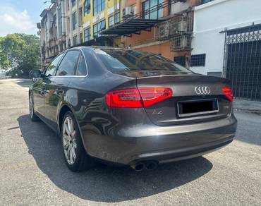 Audi A4 1.8 TFSI STANDARD FACELIFT (A)