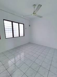 Tingkat 1, Full Loan !! CashBack !! Flat Baiduri Kesuma Semenyih